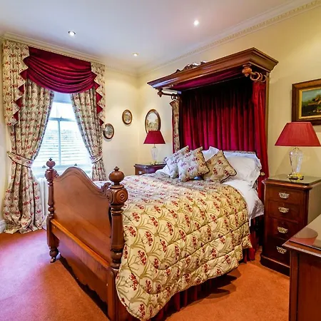 Lumby Hall Leeds (West Yorkshire)